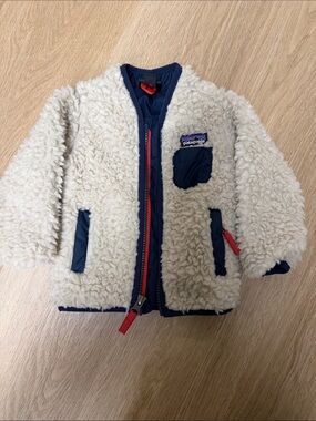 Patagonia Kids Cream Sherpa Zip Jacket with Navy Trim in